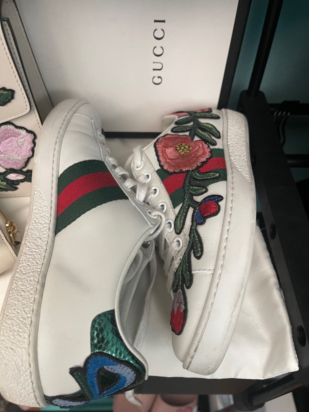 Gucci White Leather Floral Embroidered Low-Top Sneakers with Red & Green Web - Picture 3 of 7